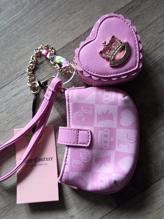 Juicy Couture Handbags - Juicy Couture Pink Heart Keychain Wallet Set